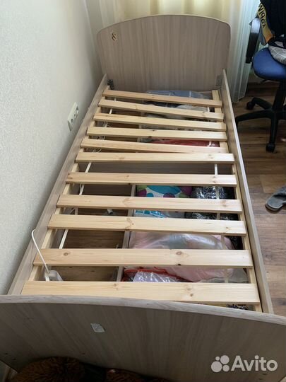 Детская кровать б/у
