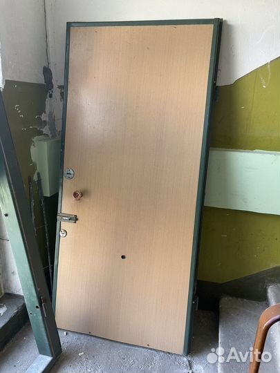 Дверь входная