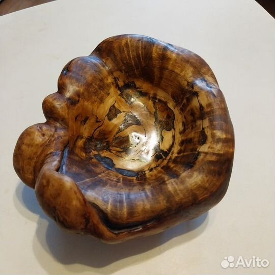 Ваза из берёзового капа шишки