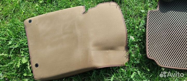 Автомобильные коврики eva