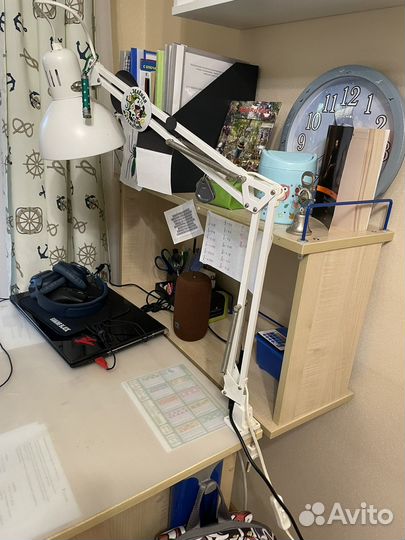 Письменный стол и стул растущие с ребёнком