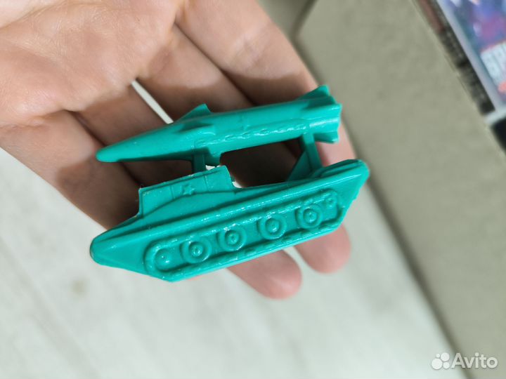 Игрушечный танк СССР