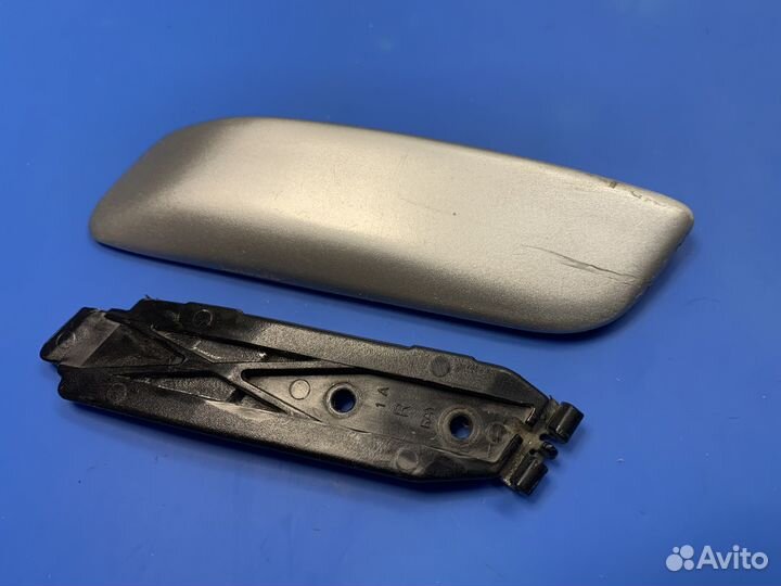 Молдинг заднего правого крыла Audi A6 C4