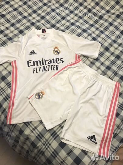 Костюм adidas размер 13-14 лет