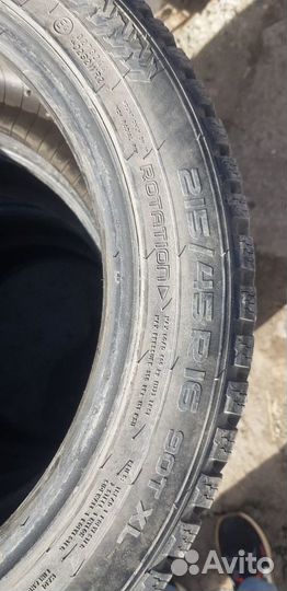 Nokian Tyres Hakkapeliitta 8 215/45 R16