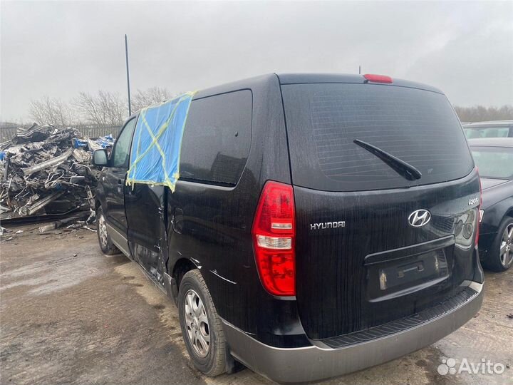 Разбор на запчасти Hyundai H-1 Starex