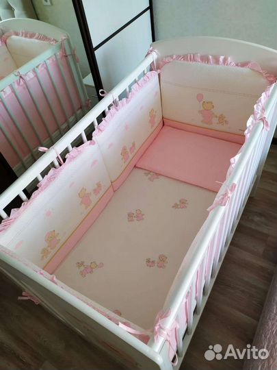Мягкие бортики в детскую кроватку
