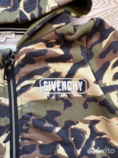 Givenchy 2 года оригинал