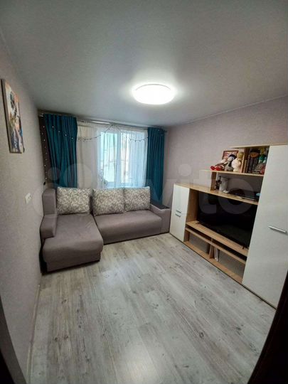 2-к. квартира, 42 м², 8/9 эт.