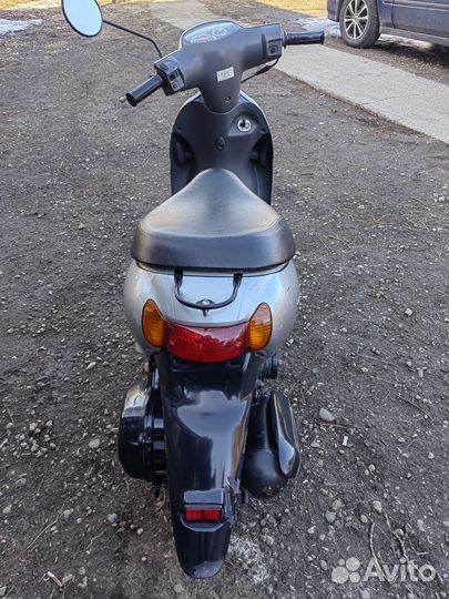 Скутер Suzuki Lets 4