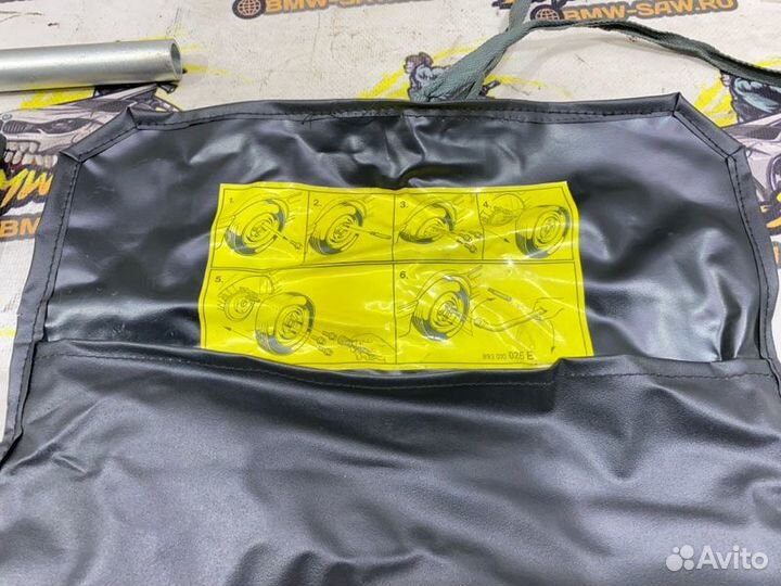 Набор ключей Audi A6 C4 AAH 1995