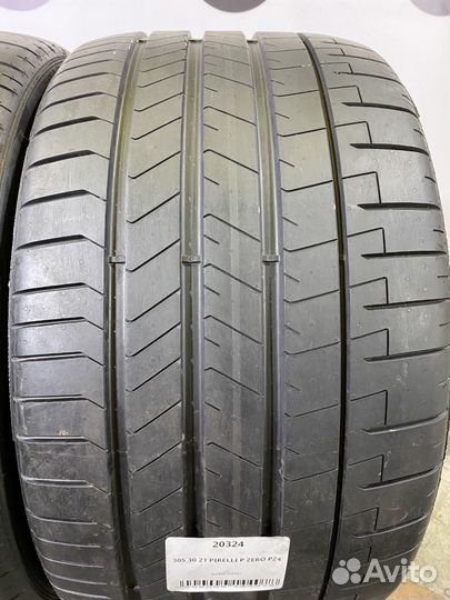 Pirelli P Zero PZ4 305/30 R21