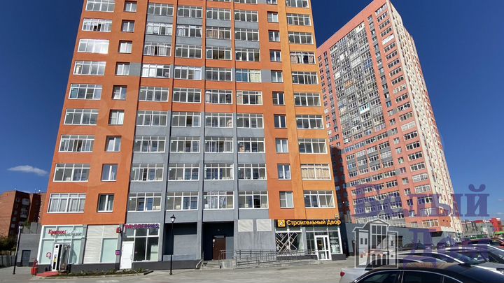 Продам торговое помещение, 332 м²