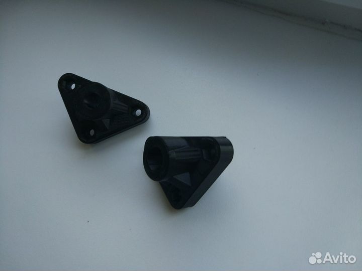 Кронштейн\Втулка трапеции дворников Nissan