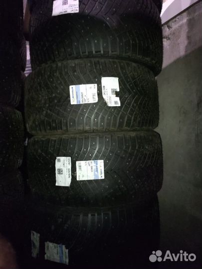 Michelin X-Ice North 4 SUV 275/40 R21 и 305/35 R21 109T