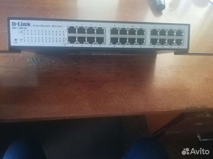 Коммутатор D-Link DES-1100-24
