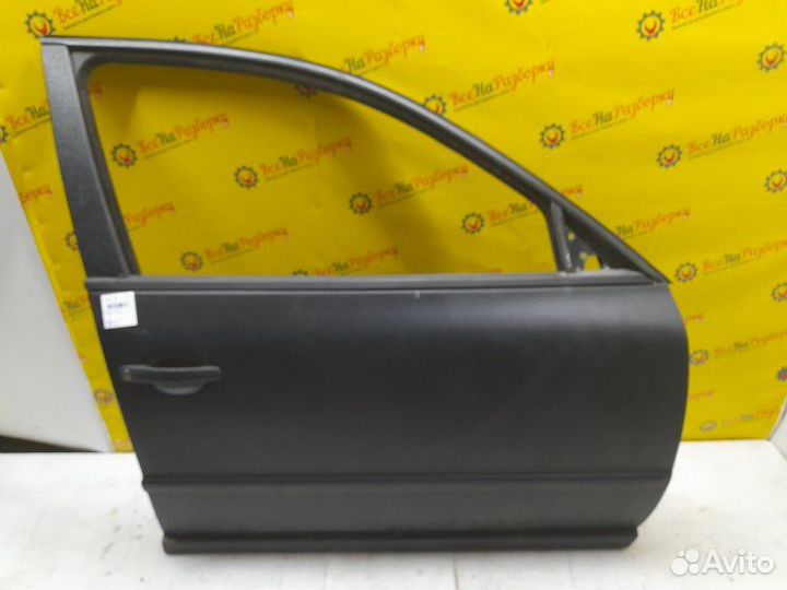 Дверь боковая передняя правая Volkswagen Passat B5