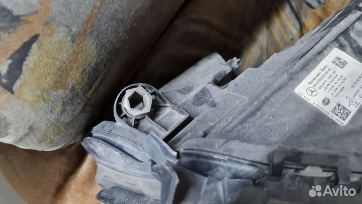 Фара передняя левая Mercedes W213