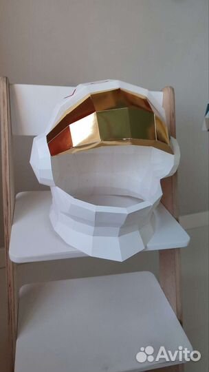 Шлем космонавта бумажный полигональный