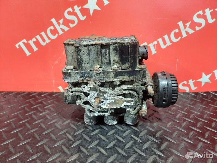 Кран уровня пола главный