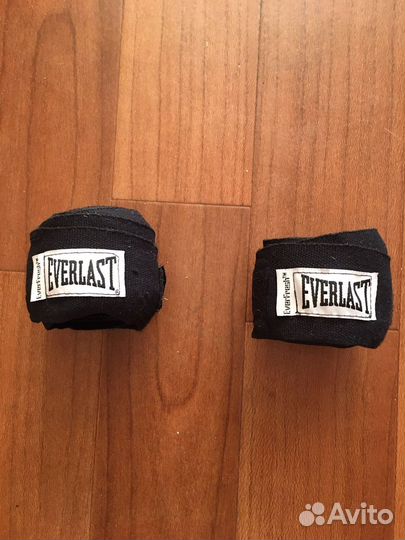 Боксерские перчатки twins special 8oz и бинты