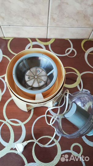 Соковыжималка elenberg JM-5031