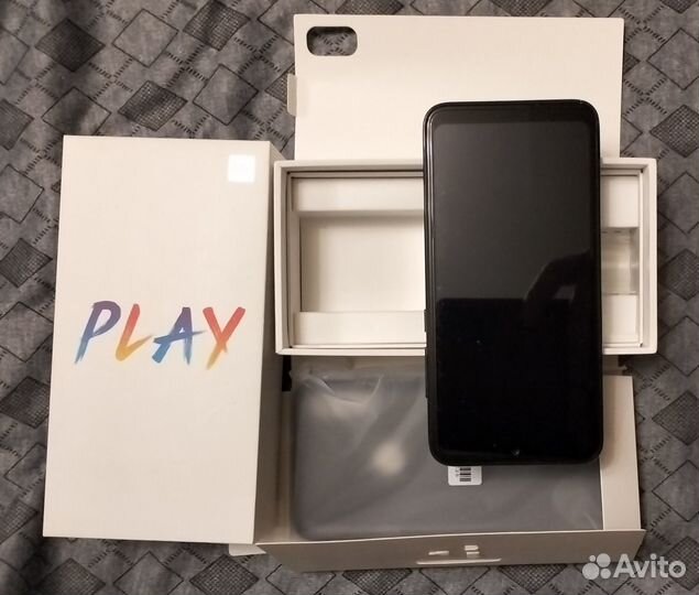 Xiaomi Mi Play, 4/64 ГБ