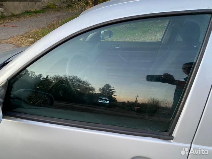 Стекла дверные Volkswagen Jetta 4