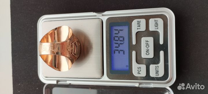 Мужской золотой перстень агатом