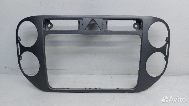 Накладка на панель Volkswagen Tiguan 2.0 2009