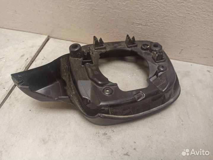 Накладка зеркала левого