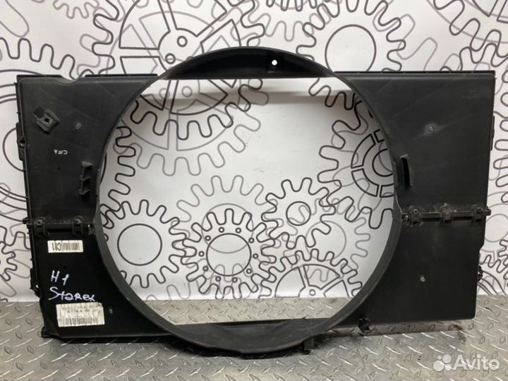 Диффузор радиатора Hyundai Starex H1 2.5 2008