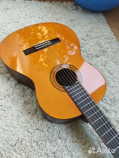 Классическая Гитара yamaha C40