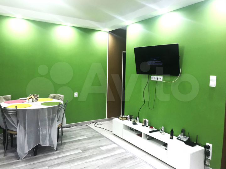 3-к. квартира, 74 м², 1/9 эт.