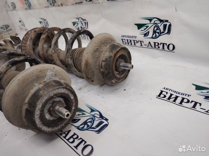 Стойка амортизатора задняя в сборе Renault Duster