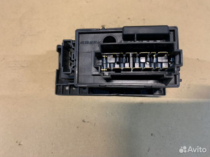 Переключатель света фар Volkswagen Golf 3 Vento