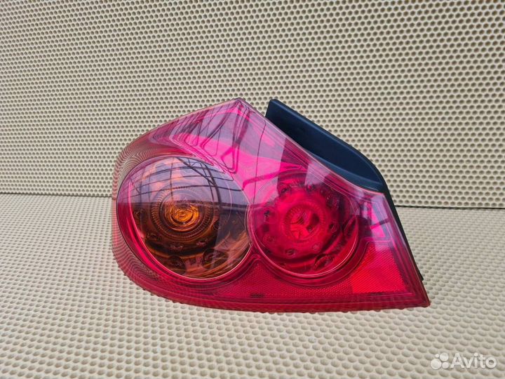 Фонарь в крыло задний левый Infiniti G V36