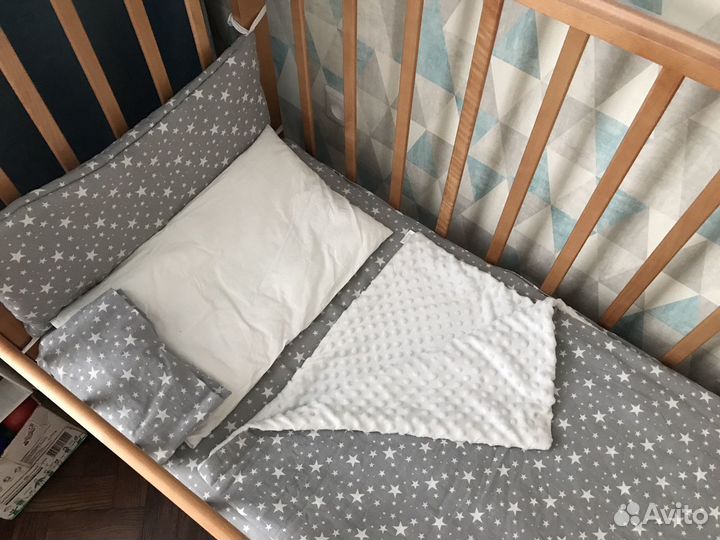 Комплект в кроватку. Бортик, простынь