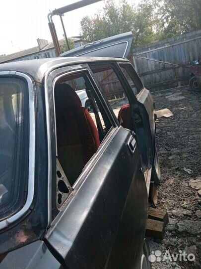 Комплект хром-молдингов на Волгу-универсал