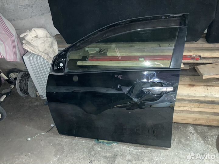 Дверь на fielder nze 144