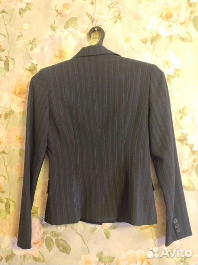 Костюм брючный женский 44