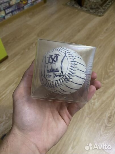 Бейсбольный мяч, сувенир