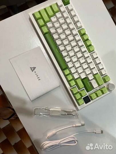 Ajazz Ak820 82