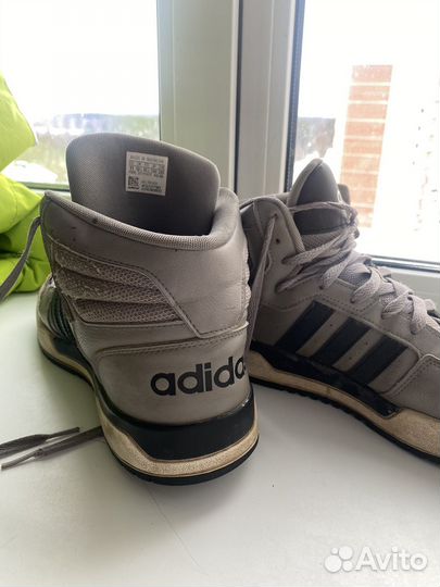 Кроссовки adidas