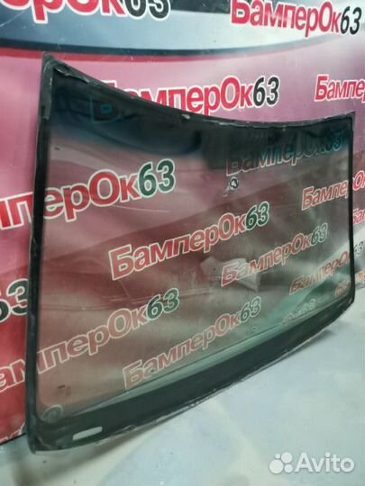 Стекло лобовое передний Volkswagen Polo