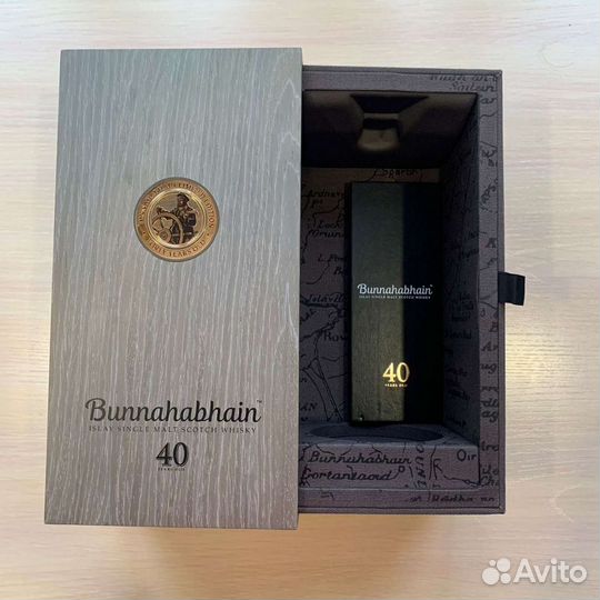 Пустая коробка от bunnahabhain limited edition