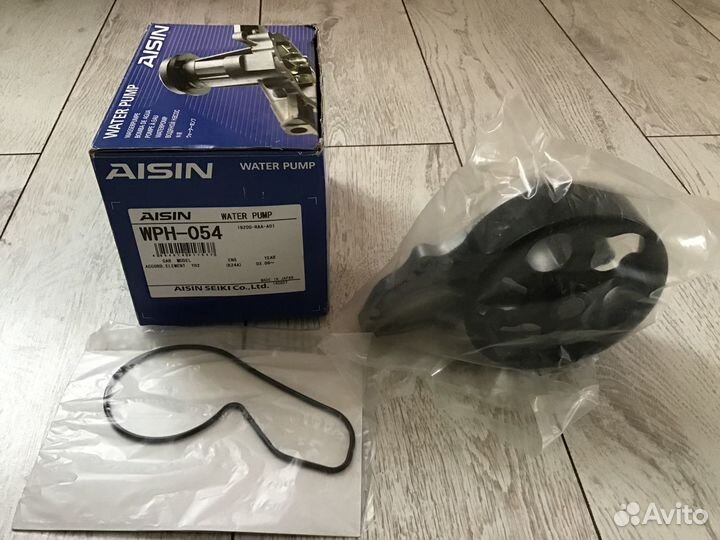 Водяной насос aisin WPH-054 honda accord 7