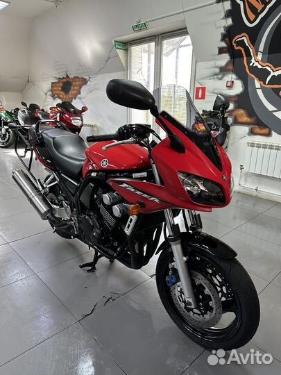 Yamaha FZS600 Fazer без пробега по РФ