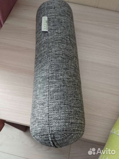 Подушка валик