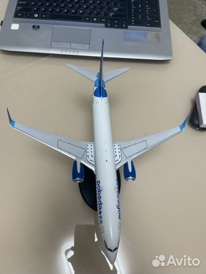 Модель самолета Boeing 737-800 ак 